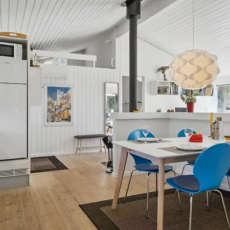 Aleia - 1-6km From The Sea By Interhome